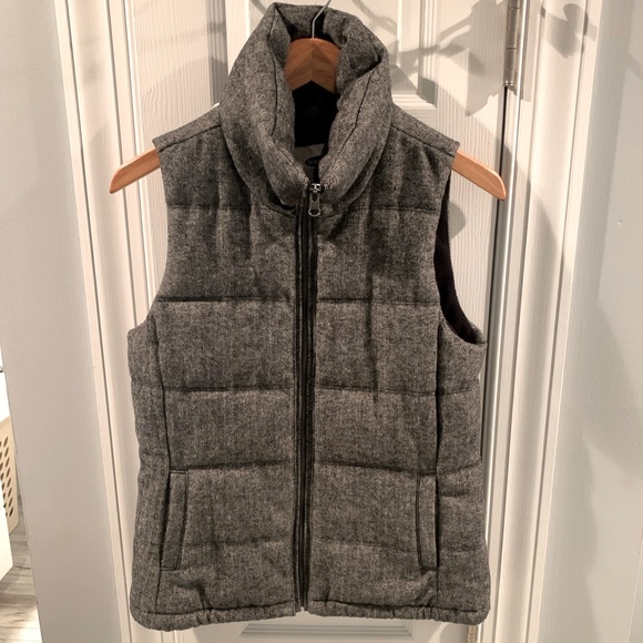 Old Navy Herringbone Vest - Picture 1 of 4
